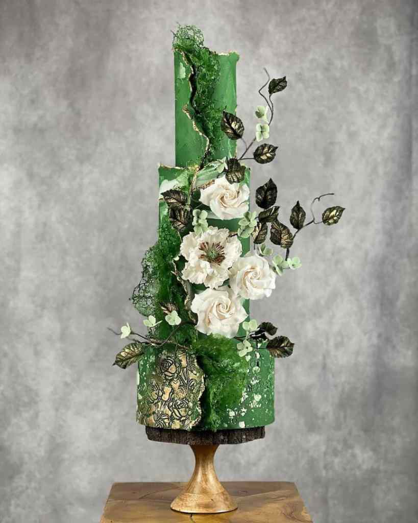 emerald green by spring.bloom .cakes