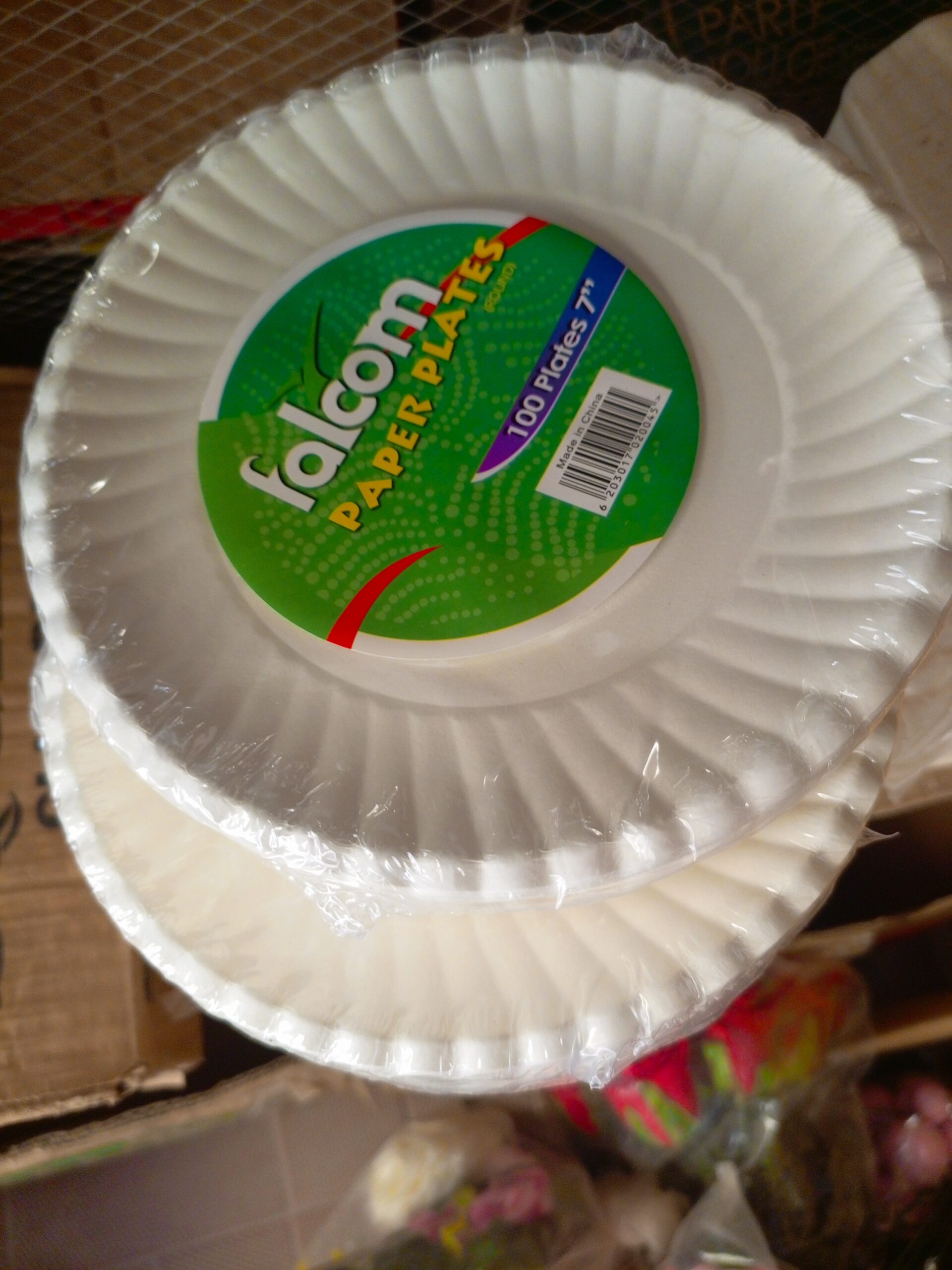 img 20241114 101035 269@ 1312939599 Falcon paper plates